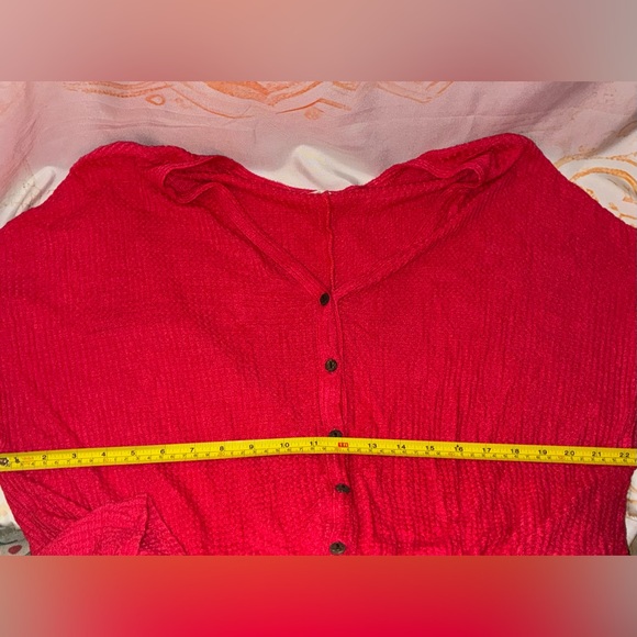 Easel Vibrant Red Button-Down Shirt - Picture 4 of 4
